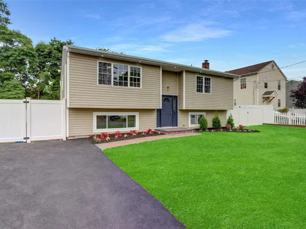 46 S 22nd Street, Wyandanch, NY 11798