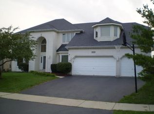 3111 Bennett Dr, Naperville, IL 60564