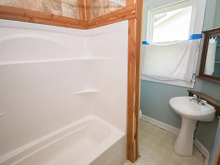 410 S Houston St — Photo 10