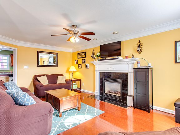5th image of 7205 Olive Branch Ln