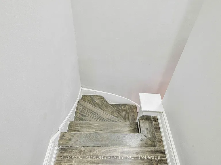 734 Willard Ave #MAIN — Photo 24
