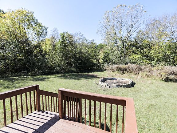 5th image of 208 Nero Ct
