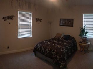 9608 Ocean Dr, Beach City, TX 77523