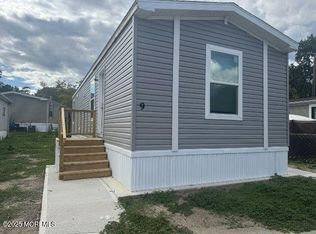 9 Robin Rd, Keansburg, NJ 07734