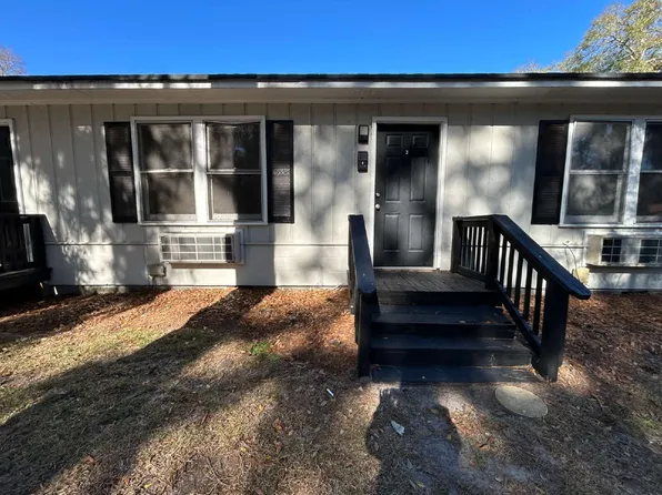 101 Edelle Osgood Ave E, Hinesville, GA 31313