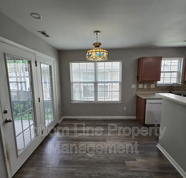 3850 Fircrest Dr — Photo 9