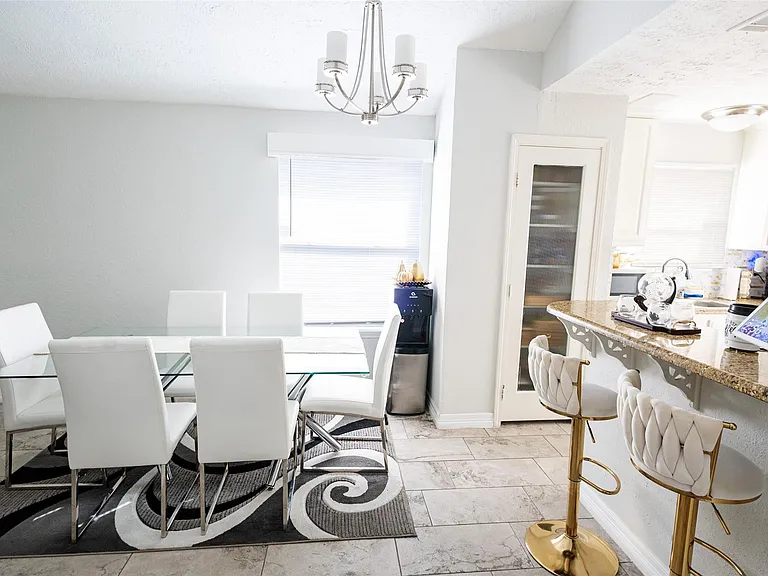 2022 Crosscoach Ln — Photo 6