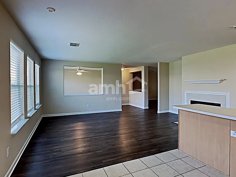 3846 Clobourne Crossing Ln — Photo 6