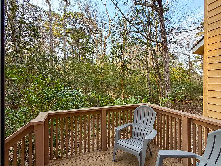 673 Folly Dr SE — Photo 1
