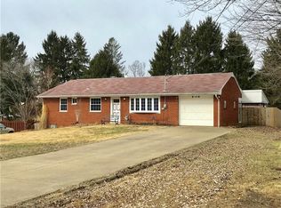 118 Arrowhead Dr, Beaver Falls, PA 15010