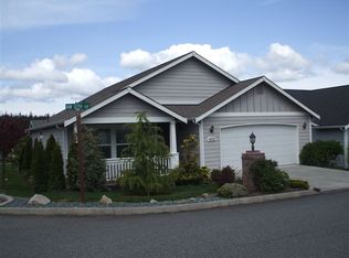 402 NW 12th Loop, Oak Harbor, WA 98277