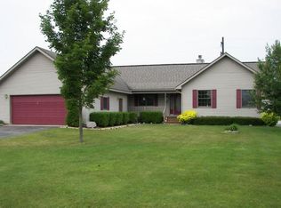 1027 Piccadilly Rd, Traverse City, MI 49685