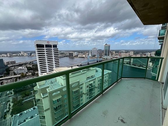 3rd image of 1431 Riverplace Blvd APT 3501