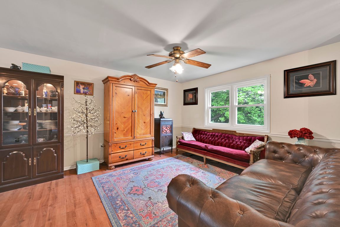 07-Living Room