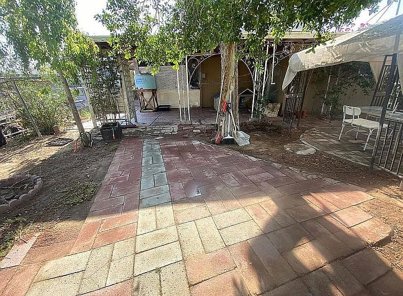 2nd image of 2338 S Walnut Ave