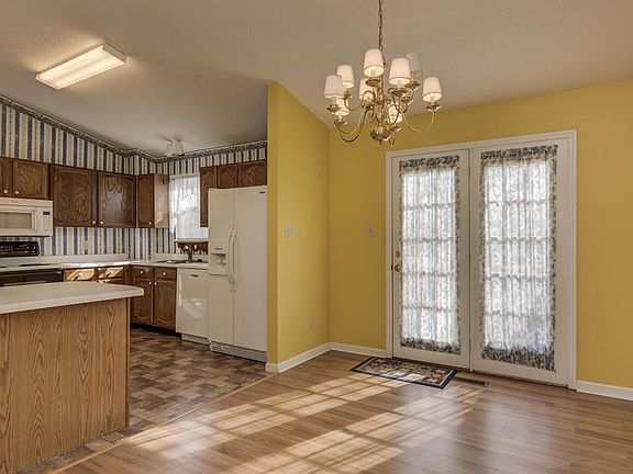 5th image of 1408 Windgrove Ln