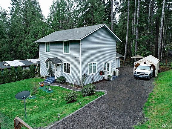 2nd image of 20 E Pickering Dr