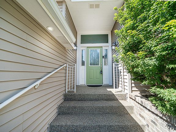 3rd image of 6502 S Creekstone St