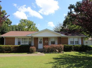 2101 S Main St, Tennessee Ridge, TN 37178