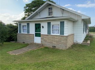 23012 Shake Rag Rd, Danville, IL 61834