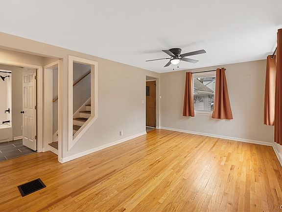 4th image of 308 Homewood Dr