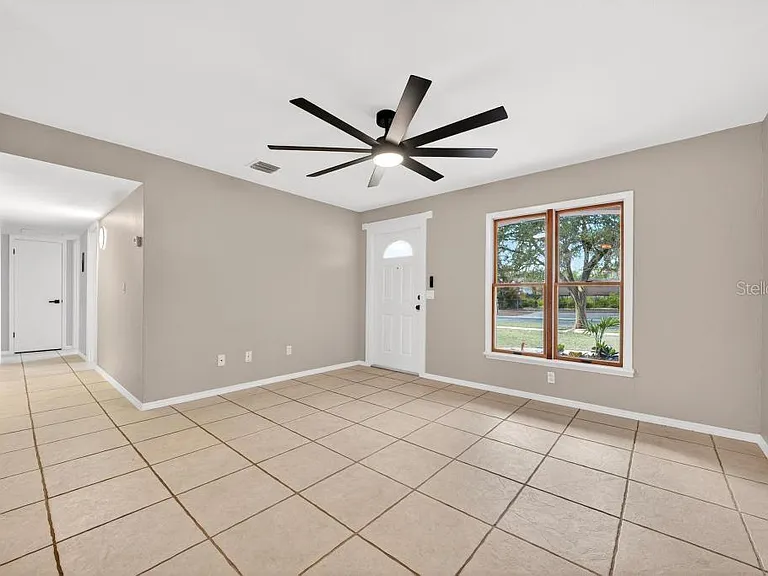 157 Alhambra Ave — Photo 5