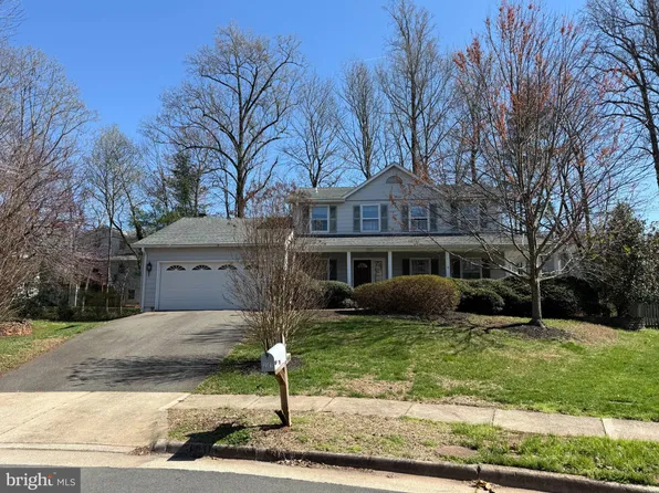 3501 Majestic Pine Ln, Fairfax, VA 22033