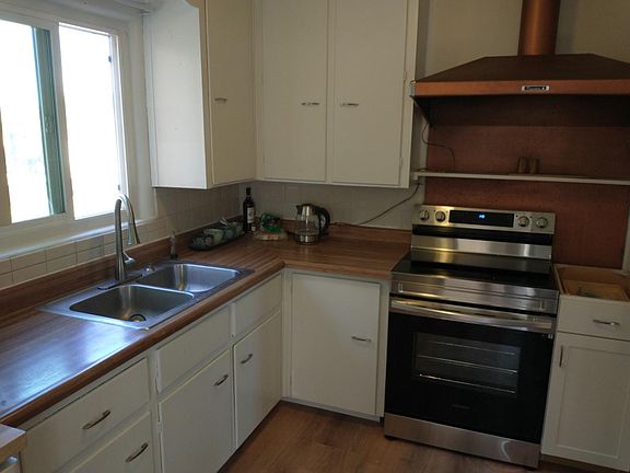 4th image of 1137 Vassar Dr NE