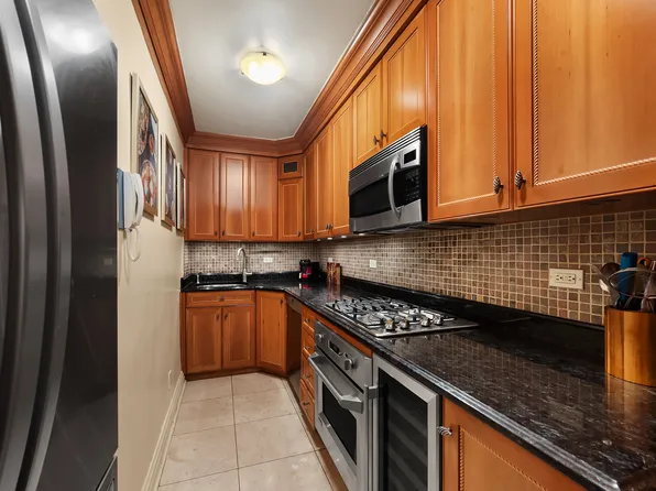 301 East 62nd Street 2K image 7 of 8