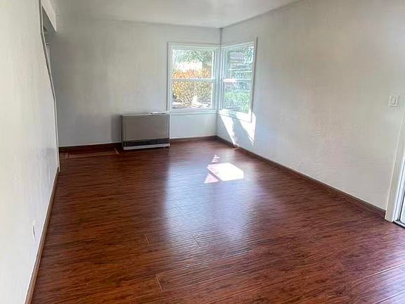 4th image of 318 Cypress St APT D