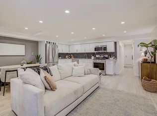 152 6th St APT 1, Hoboken, NJ 07030
