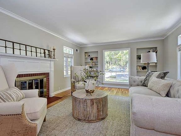 3rd image of 1682 Naglee Ave