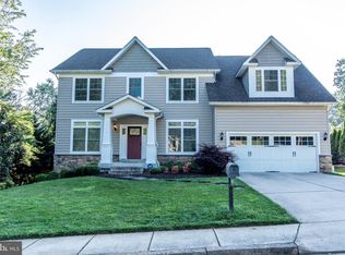 3330 Slade Run Dr, Falls Church, VA 22042