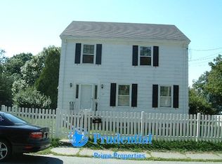 69 Carroll Ave, Newport, RI 02840