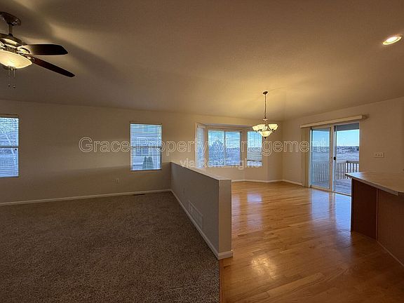 5th image of 10533 Joplin St