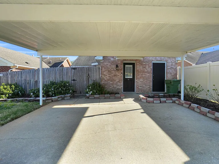 Ware Hill Dr — Photo 32