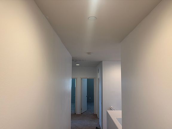4th image of 277 Bloomington Ave #235