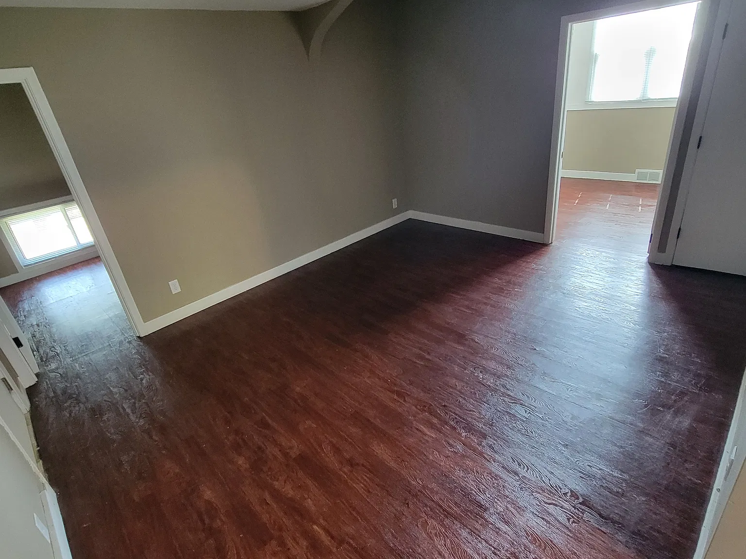 2 bed, 775 sqft, $1,250 — Photo 2