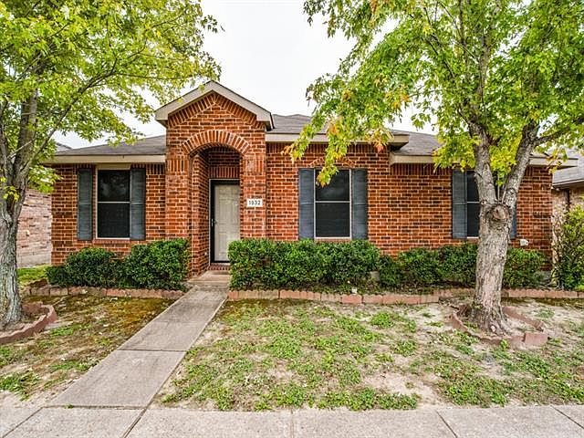 1st image of 1932 Indian Lilac Dr