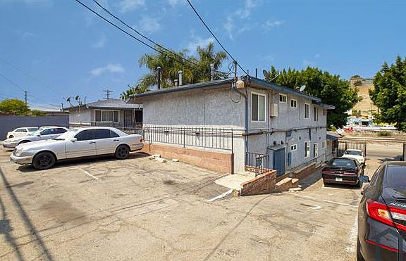 3rd image of 5030 Valley Blvd APT 7