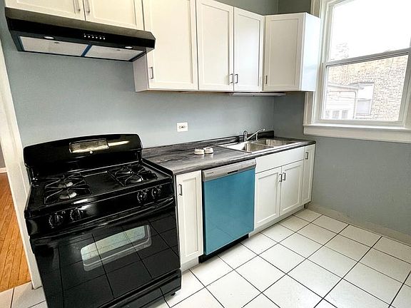 4th image of 3237 W Thomas St APT 2