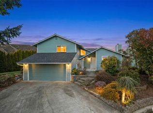 7918 W Golf Course Drive, Blaine, WA 98230