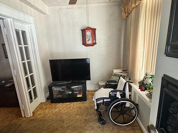 2nd image of 5428 W Montgomery Ave