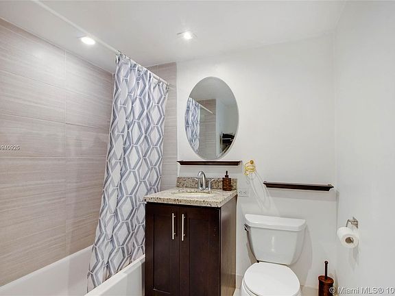 5th image of 1250 West Ave APT 15P