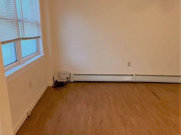 3rd image of 359 Saint Paul St APT 1