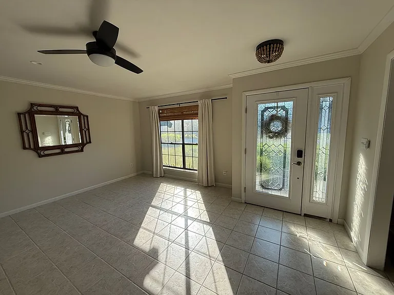 1380 Calcutta Dr — Photo 9