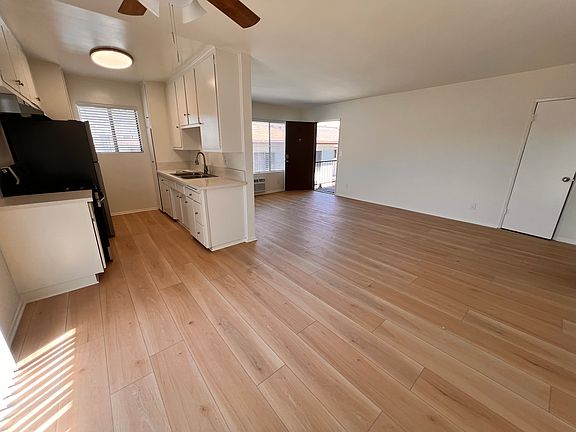 2nd image of 1201 N Berendo St #73012aeb2
