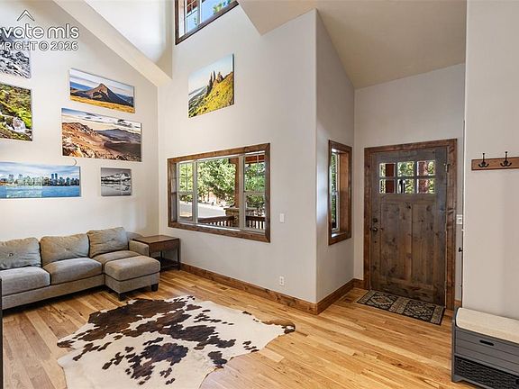 5th image of 1195 Karen Ln