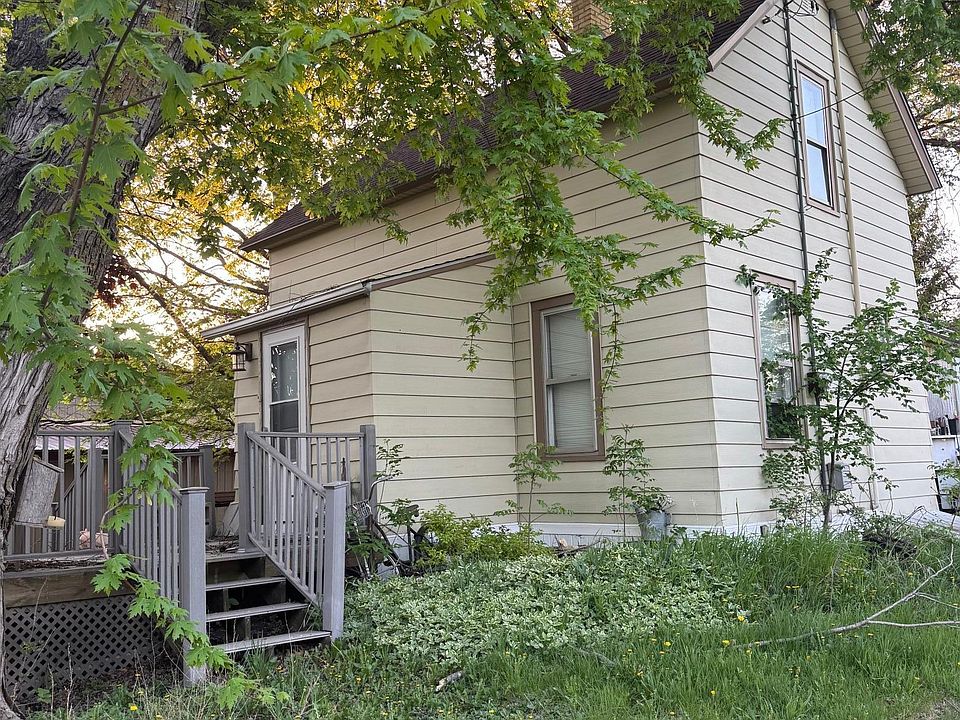 2nd image of 112 3rd St