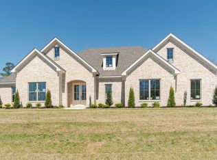 201 Middleton Pl, Benton, AR 72019